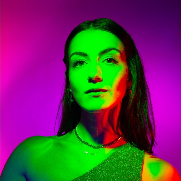 Meet your Posher, Steph - Picture 1 of 1